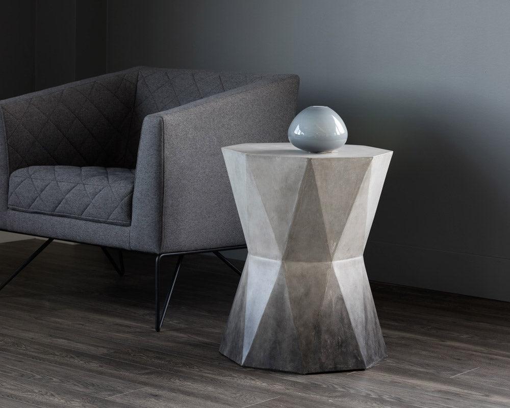 SwayLiving Prism End Table ACCENT TABLES