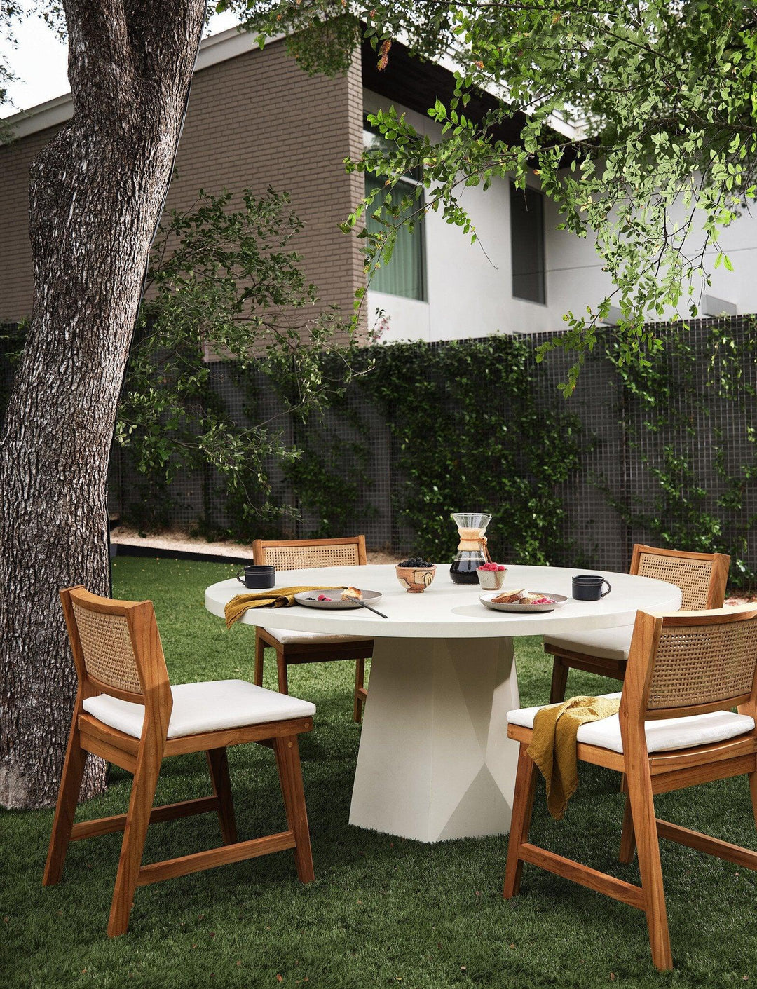 Bowman Outdoor Dining Table - SwayLiving