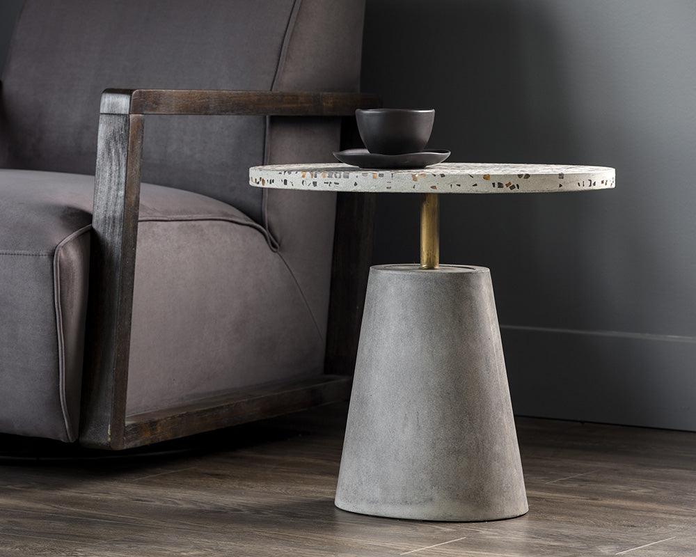 SwayLiving Carment End Table ACCENT TABLES