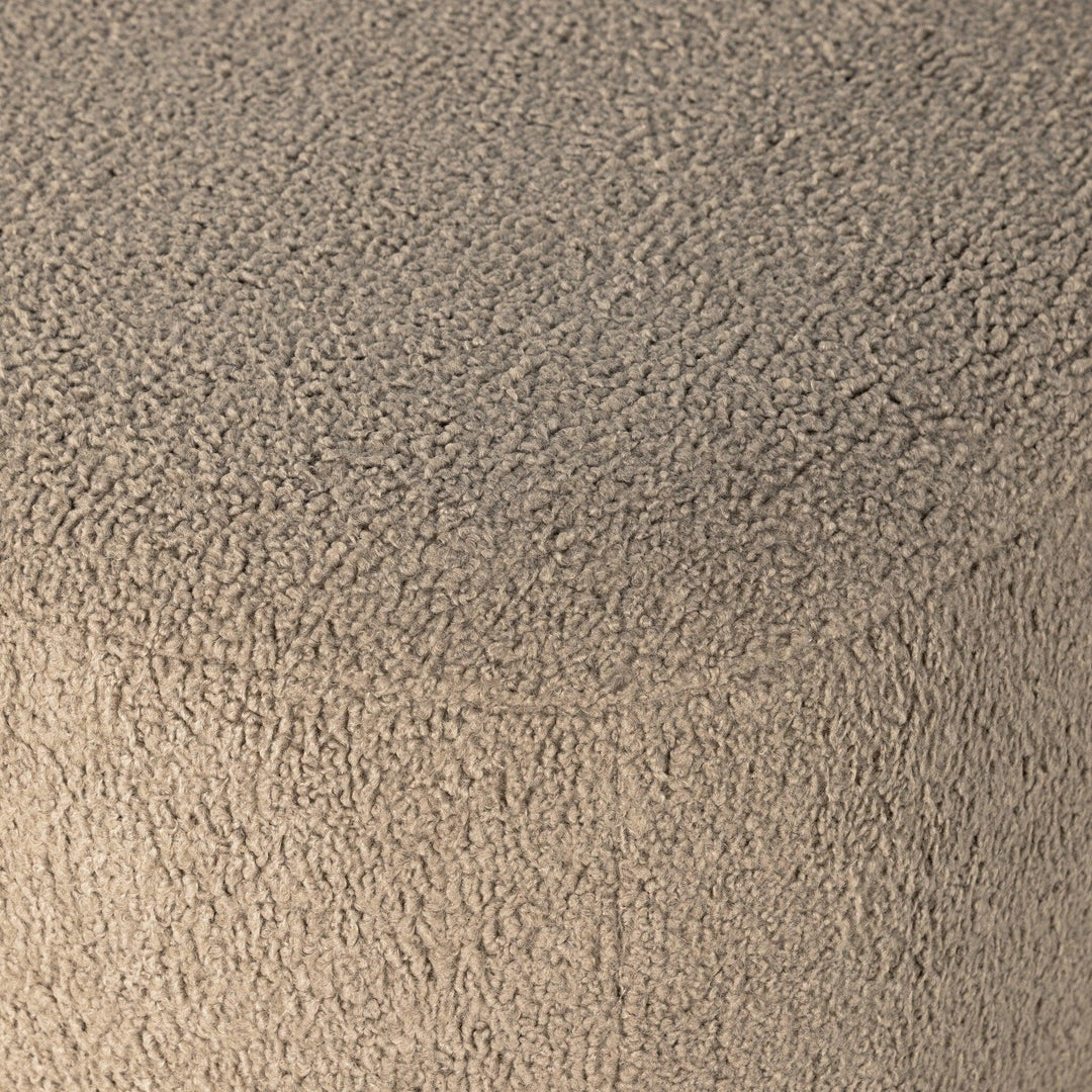 Kadon Chaise Lounge - SwayLiving