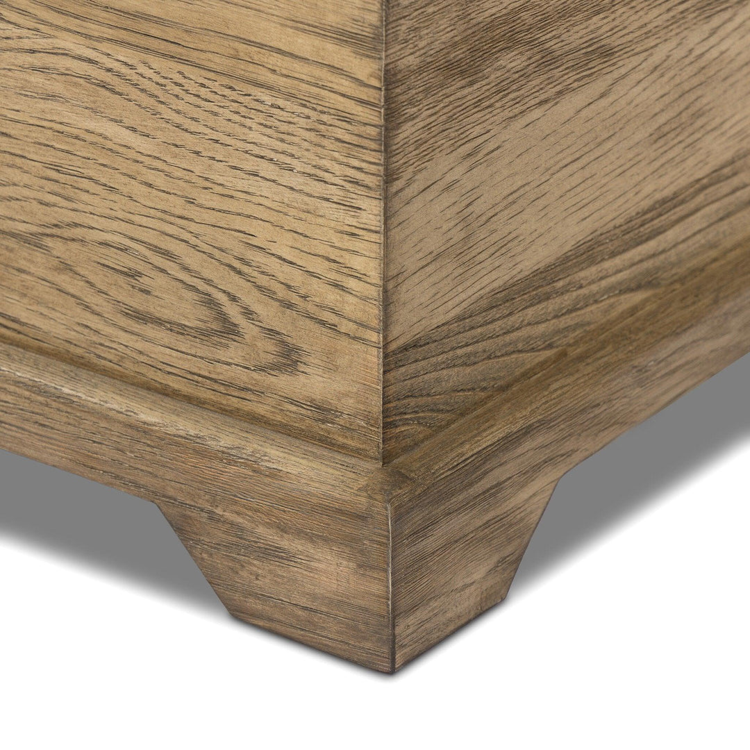 Quintin Trunk - SwayLiving