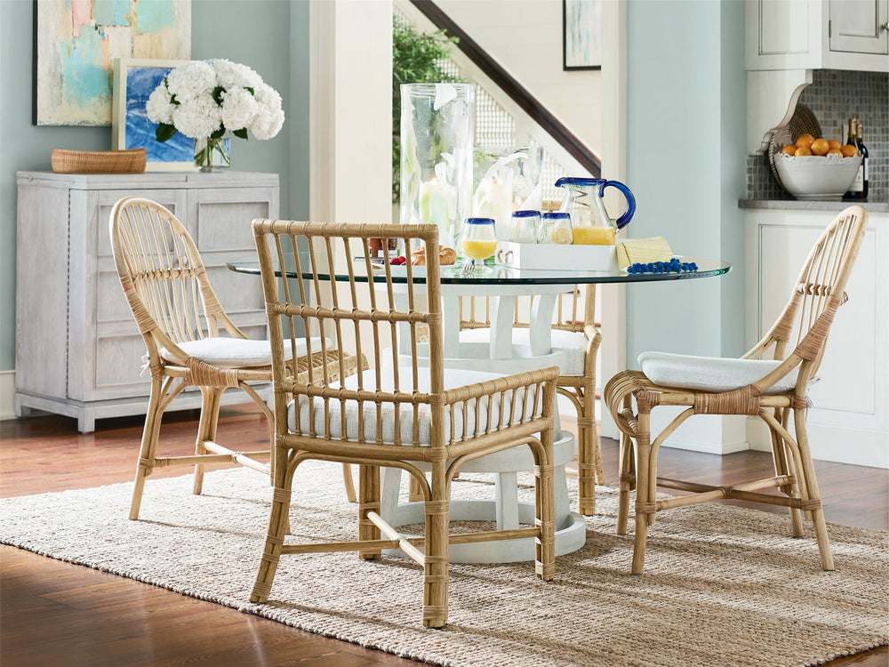 Escape Round Glass Table 44"