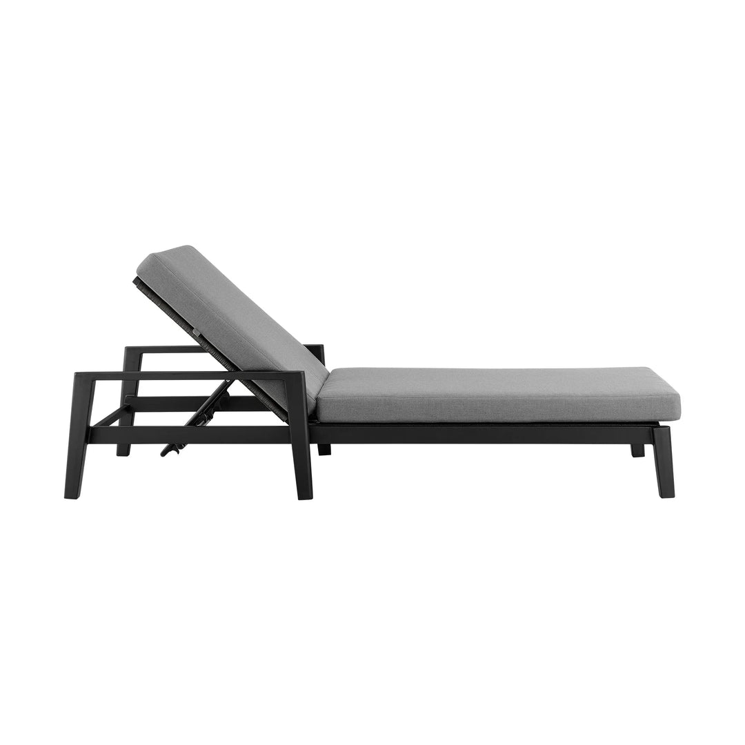 SwayLiving SwayLiving Grand Outdoor Chaise Lounge