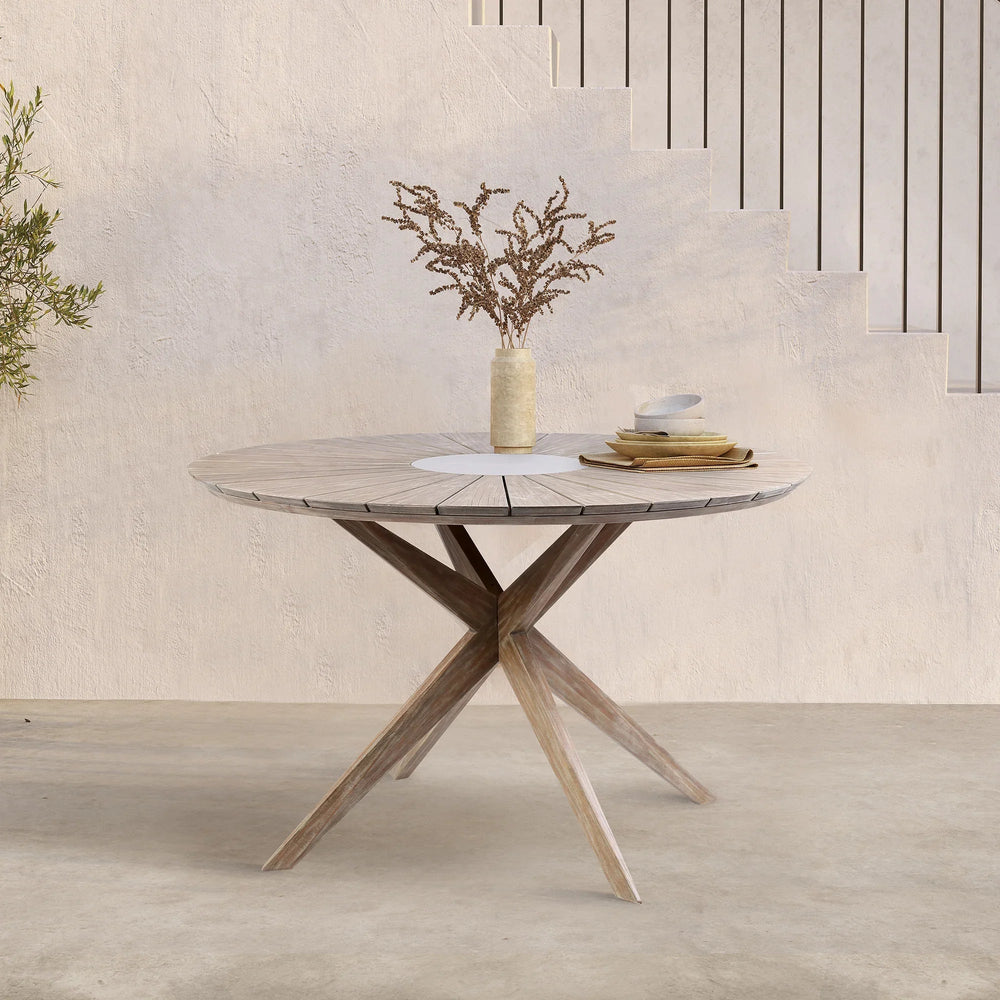 SwayLiving SwayLiving Sachi Outdoor Dining Table