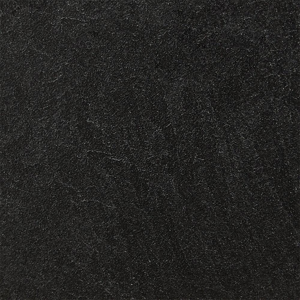 Queen / Weathered Iron