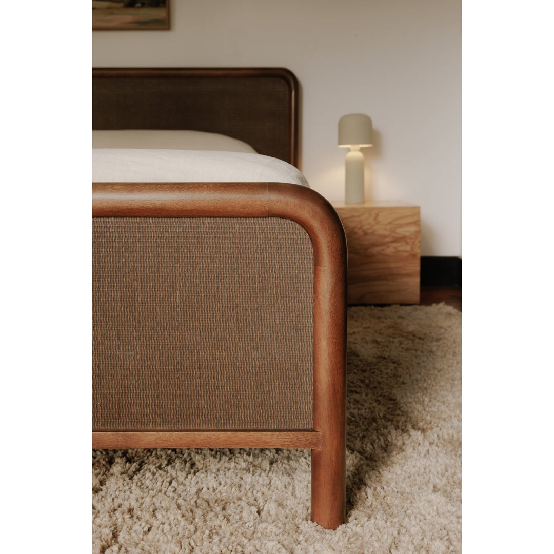 SwayLiving SwayLiving Rye Queen Bed