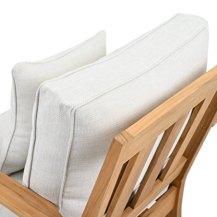 White/Natural Teak