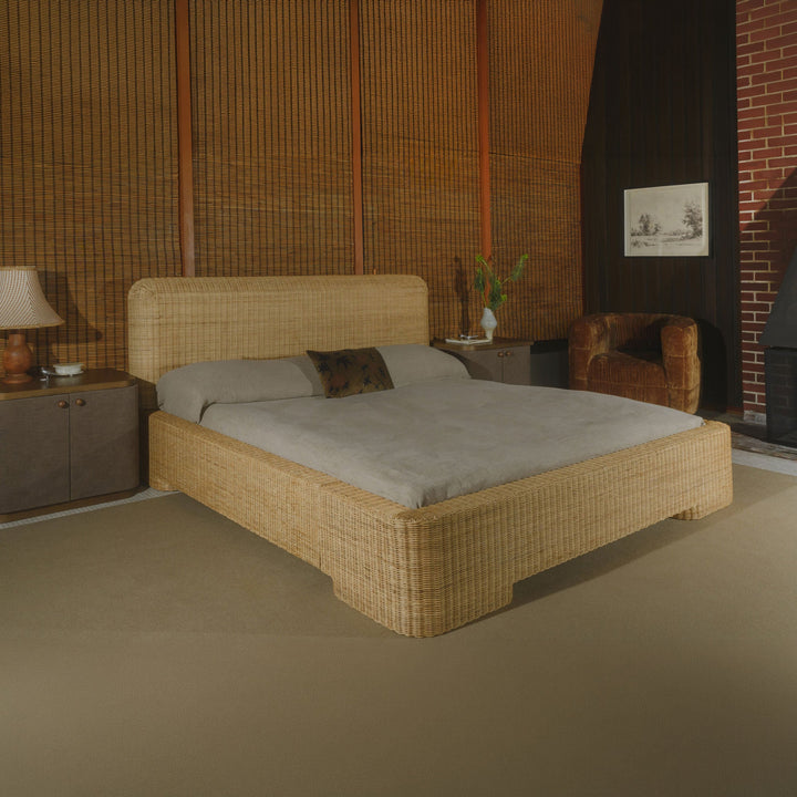 Claudia Bed Queen