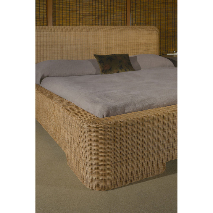 Claudia Bed Queen