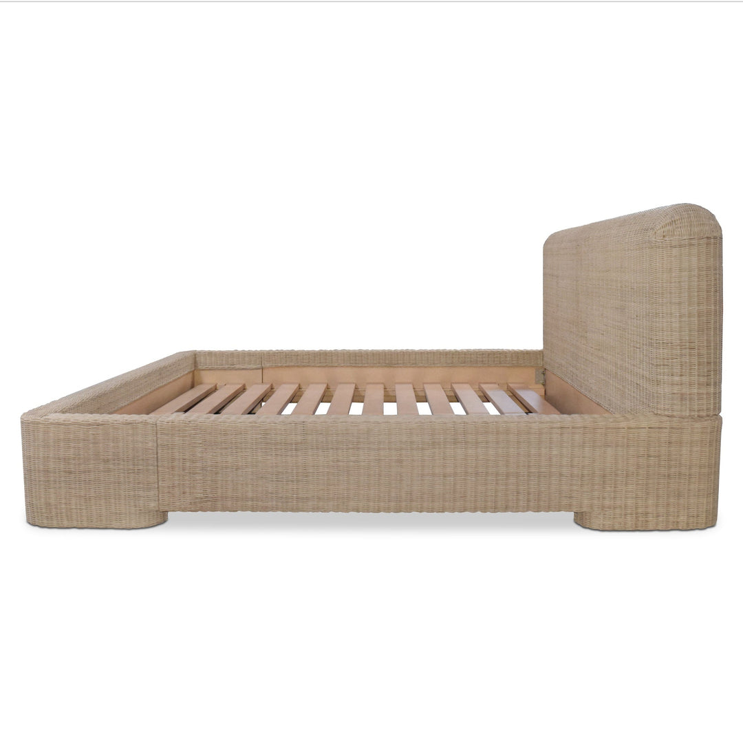 Claudia Bed
