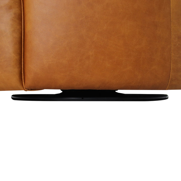 Saddle