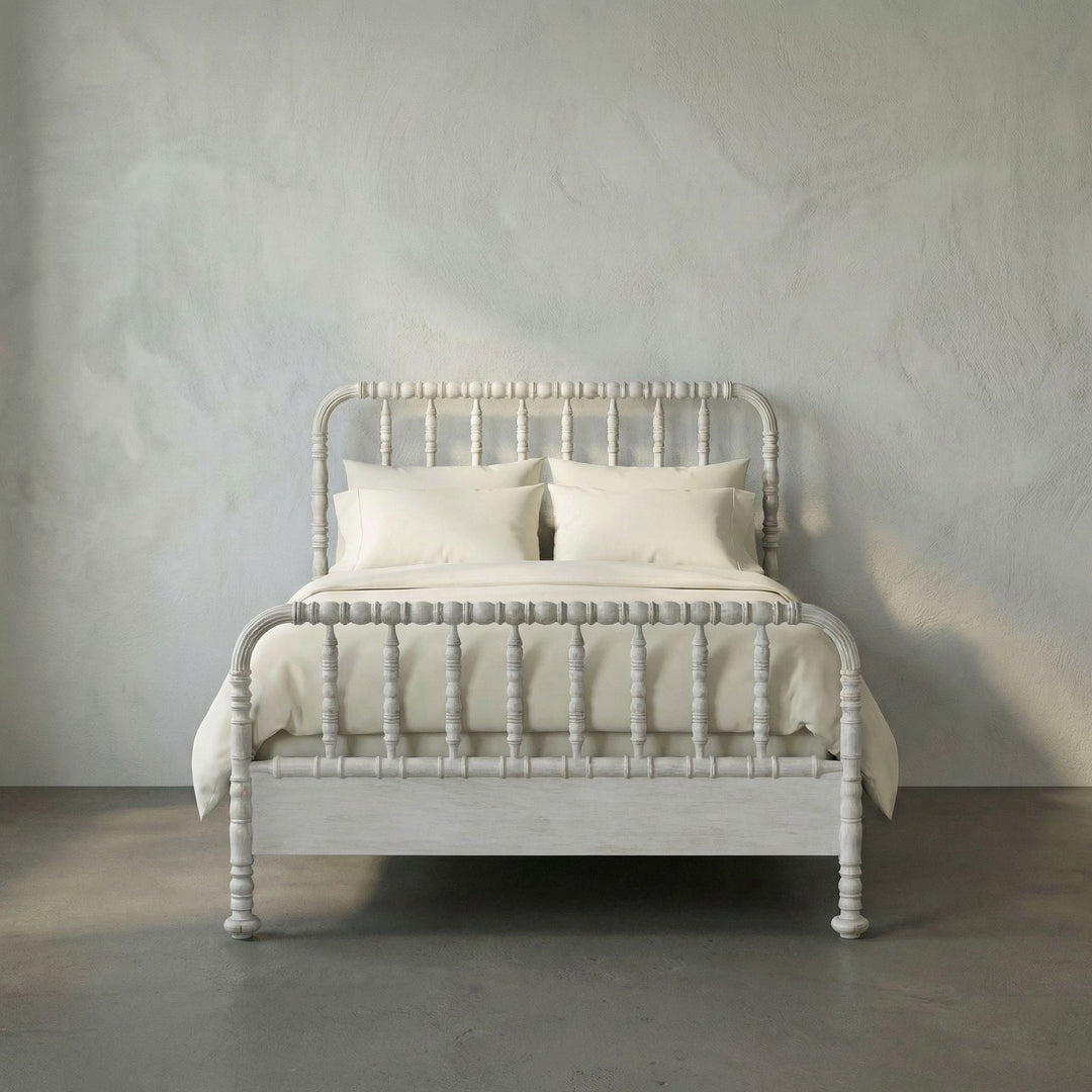 SwayLiving Bachelor Bed, Queen - White Wash