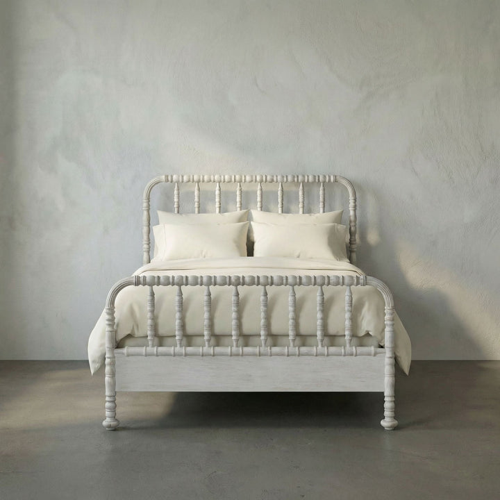 SwayLiving Bachelor Bed, Queen - White Wash