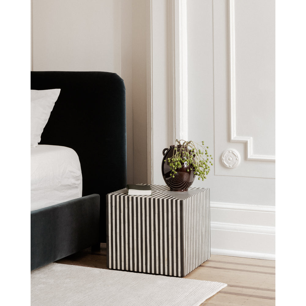 SwayLiving - Terning Side Table - GZ-1149-37 | SwayLiving