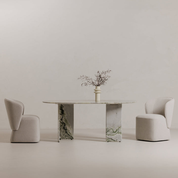 SwayLiving SwayLiving Celia Oval Dining Table