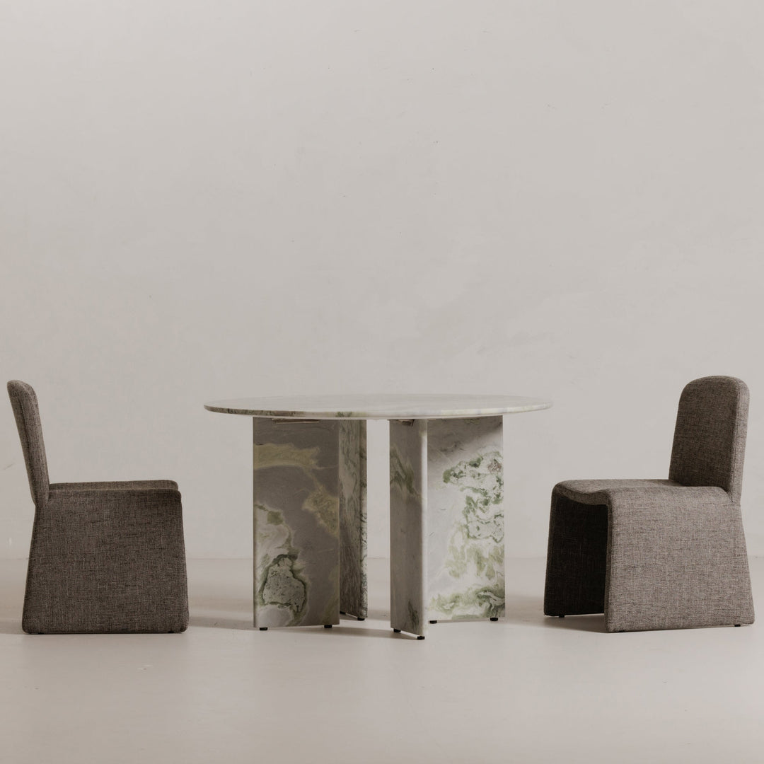 SwayLiving SwayLiving Celia Round Dining Table