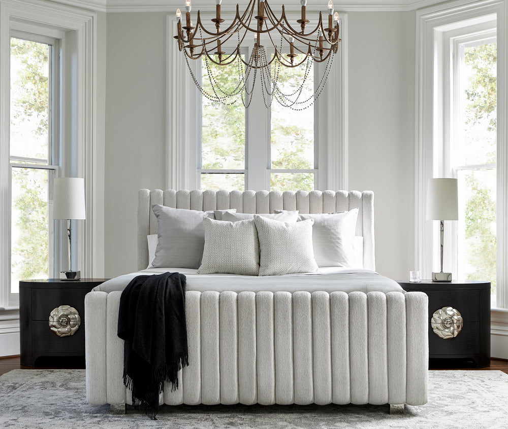 SwayLiving SwayLiving Silhouette Upholstered Bed