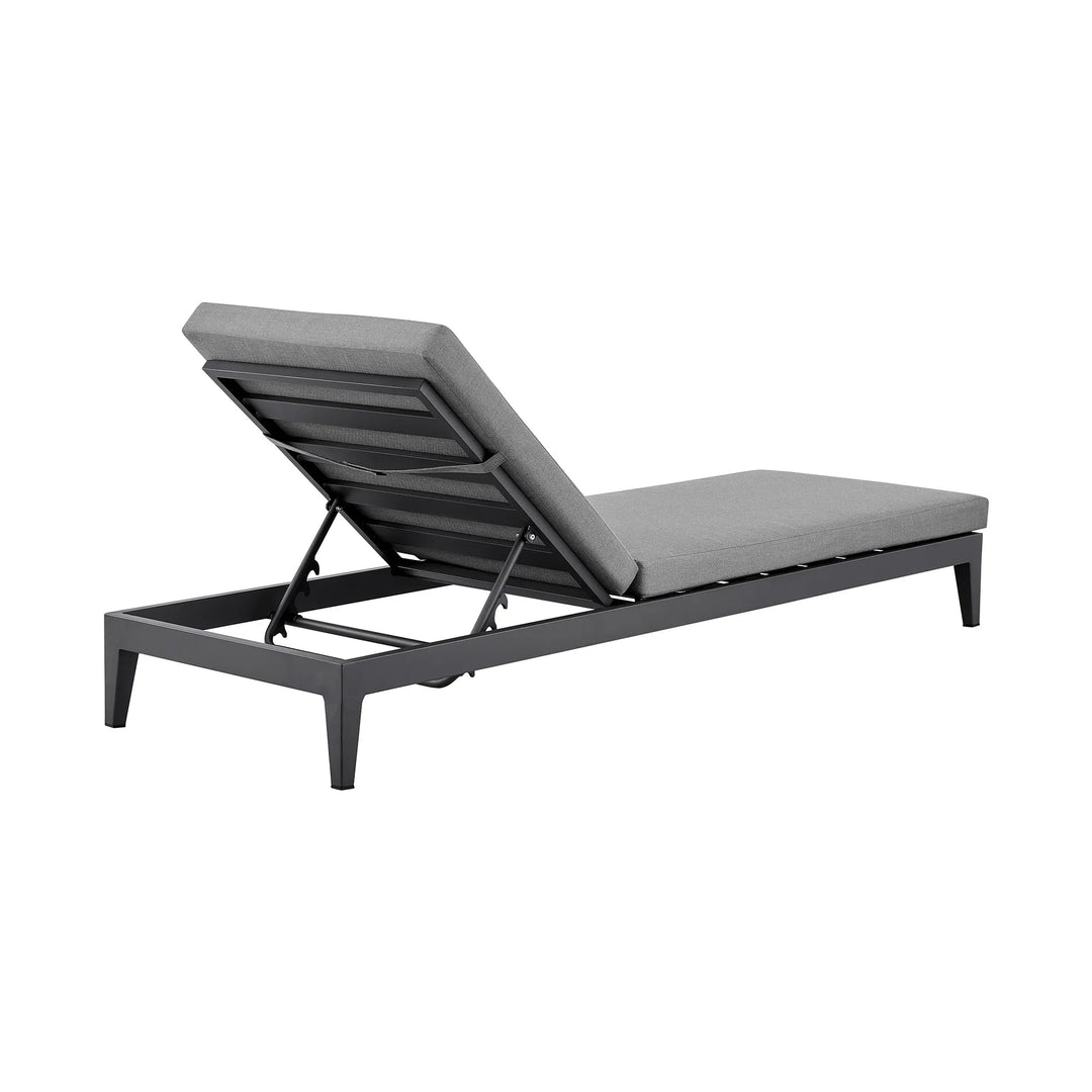 SwayLiving SwayLiving Menorca Outdoor Chaise Lounge