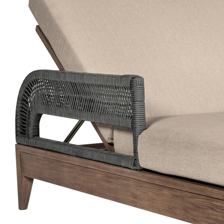 SwayLiving SwayLiving Orbit Outdoor Chaise Lounge