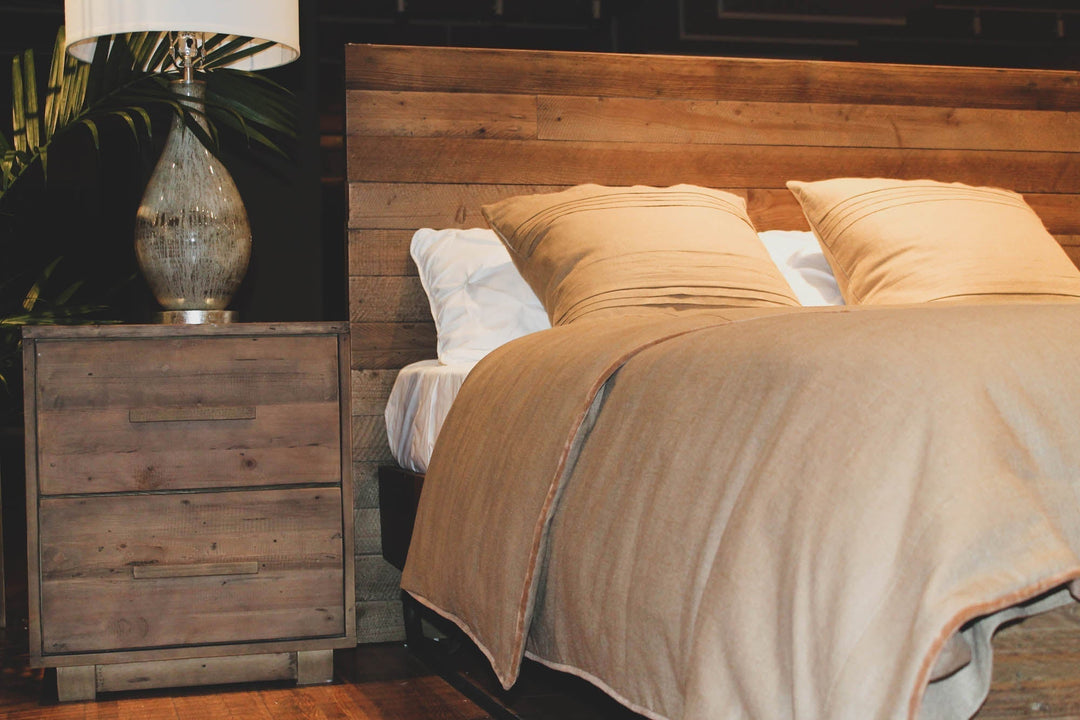 Nevada Bed - Dark Driftwood