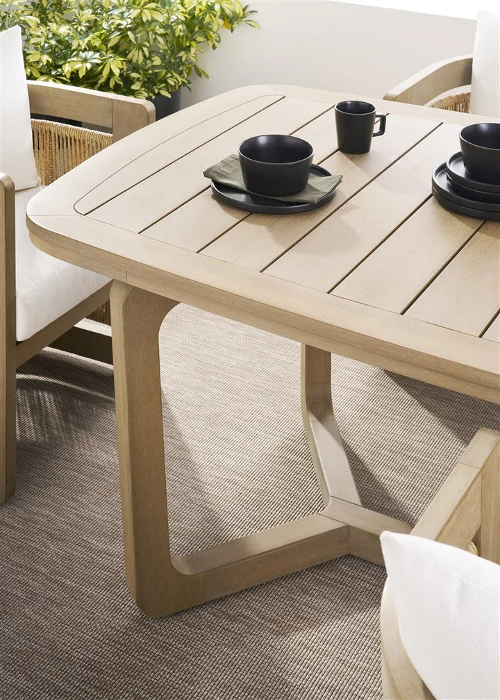 SwayLiving SwayLiving Drift Outdoor Dining Table