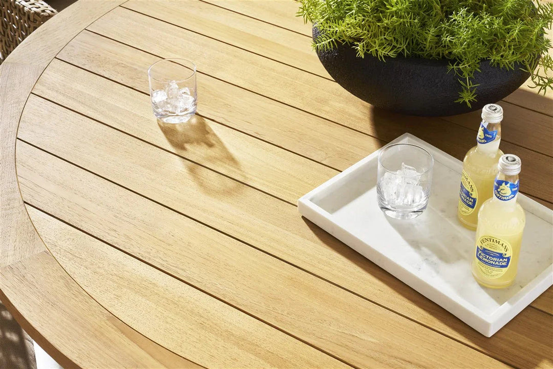 SwayLiving SwayLiving Horizon Outdoor Round Dining Table