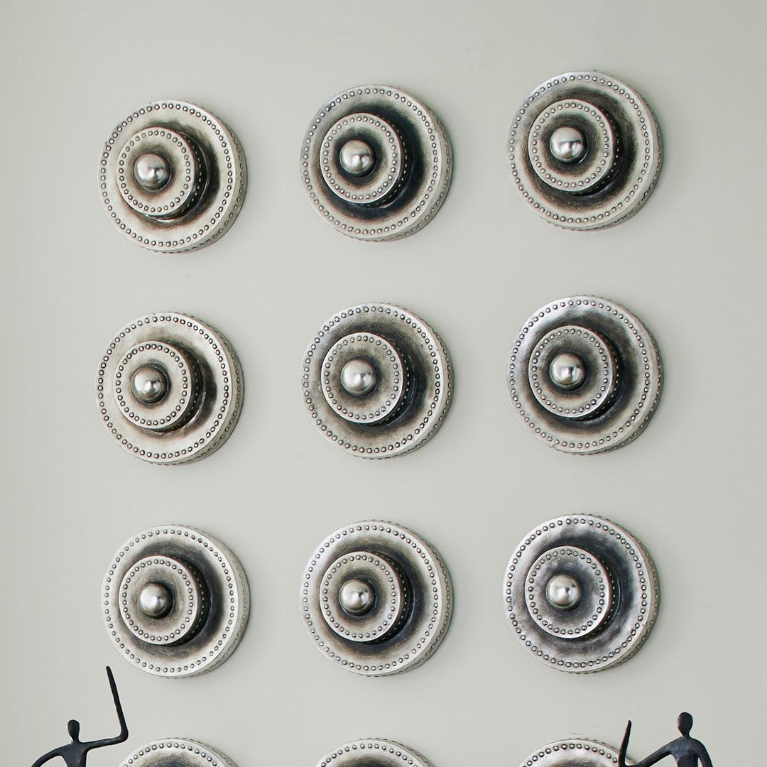 SwayLiving Circles Wall Tile, Silver Leaf with Antiquing WALL ACCENTS