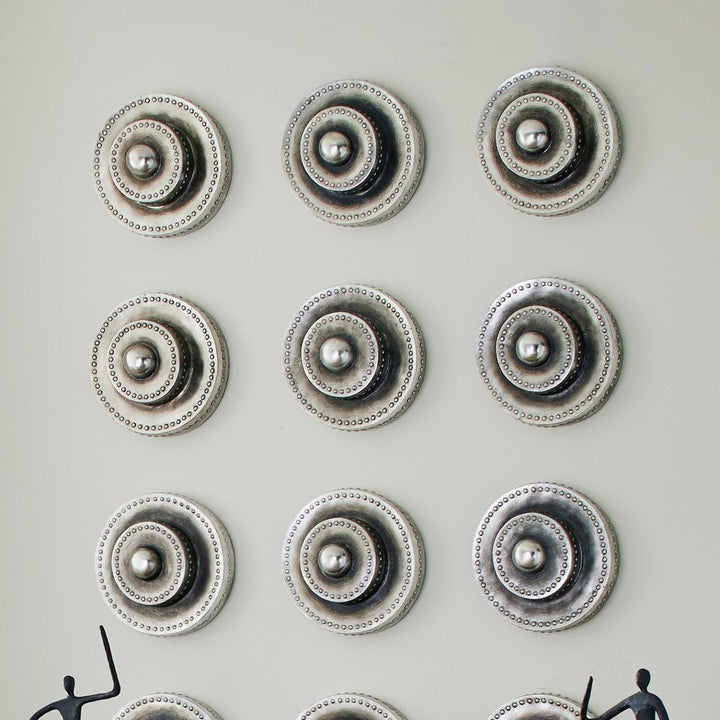 SwayLiving Circles Wall Tile, Silver Leaf with Antiquing WALL ACCENTS