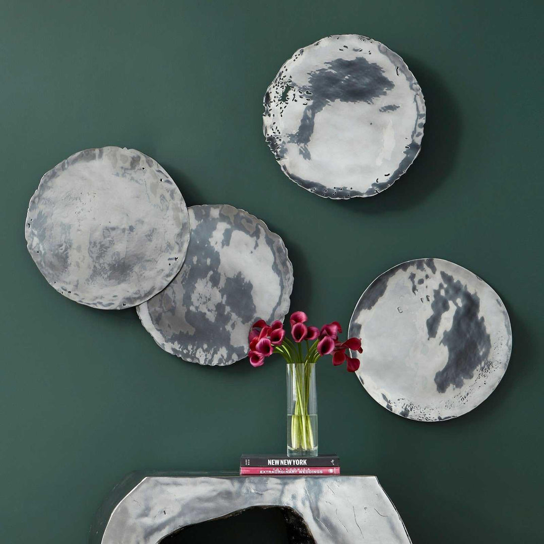 SwayLiving Cast Oil Drum Wall Discs, Liquid Silver, Set of 4 WALL ACCENTS