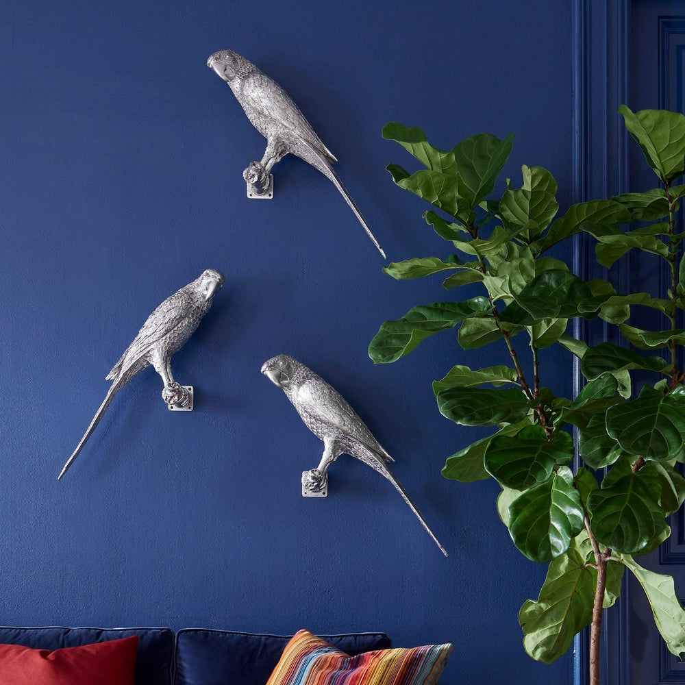 SwayLiving Parrot Looking Right Wall Art, Resin, Silver Leaf WALL ACCENTS