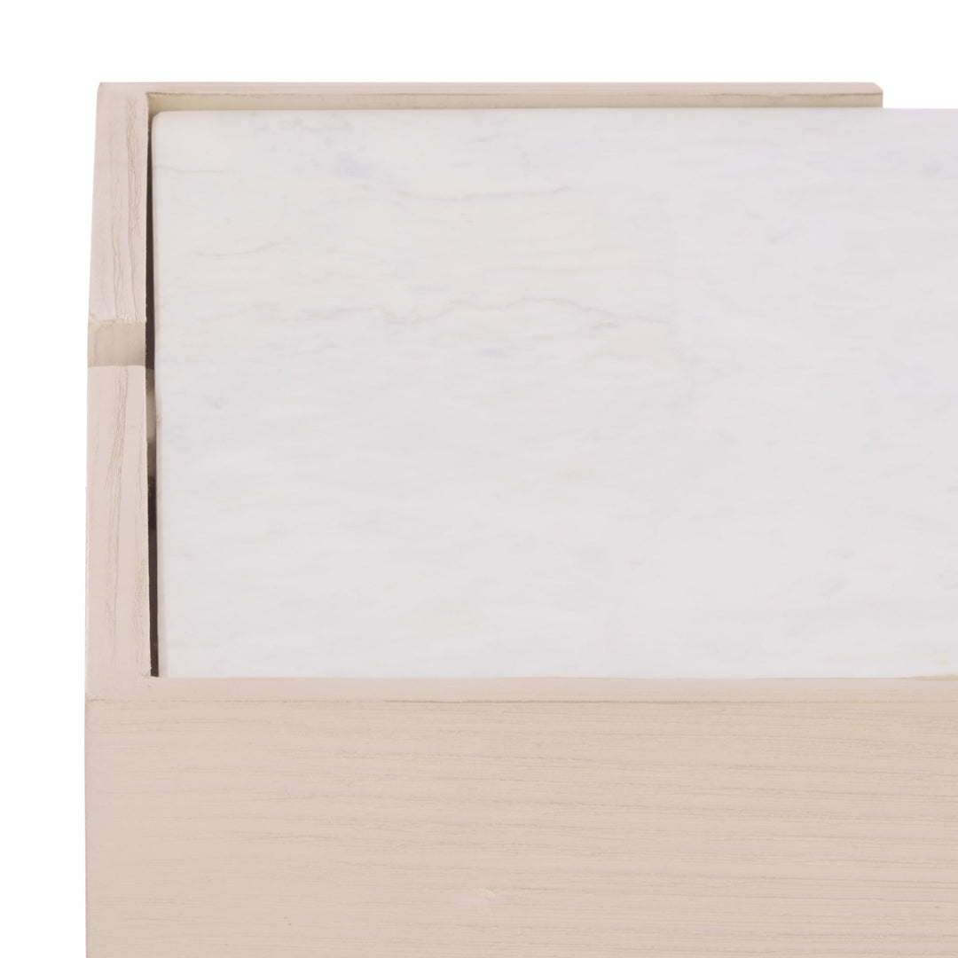 Sand / White