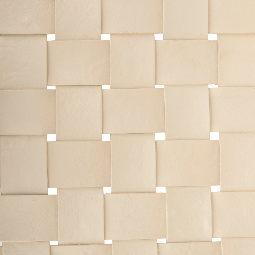 Cream / Light Brown