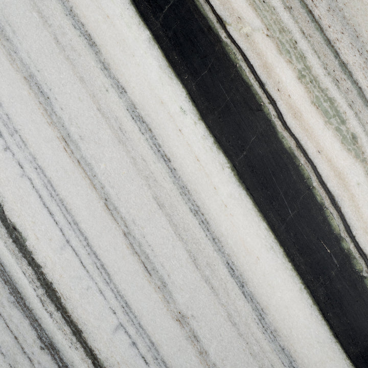 WHITE / BLACK