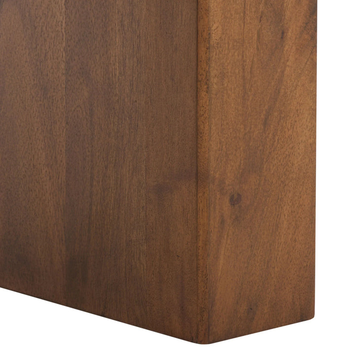 Hazel / Walnut