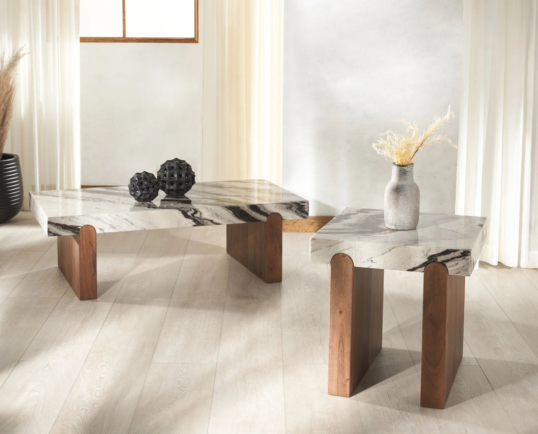 Hazel / Walnut