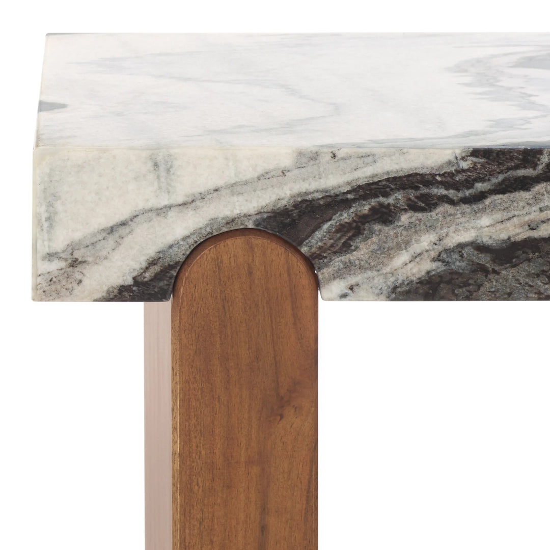 Hazel / Walnut