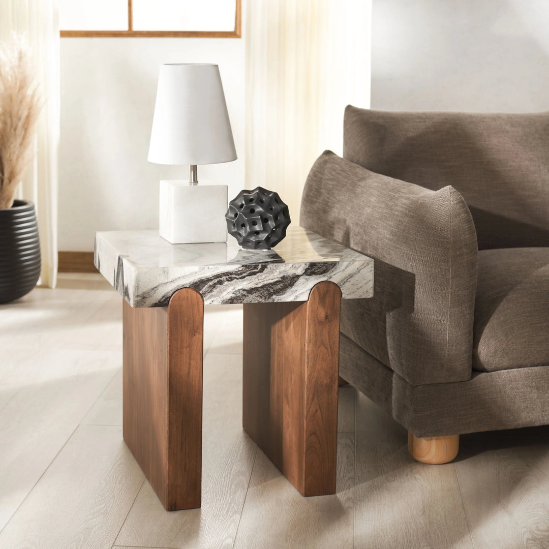 Hazel / Walnut