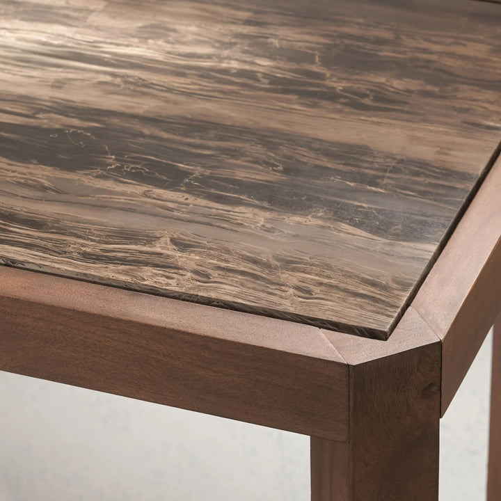 Walnut/Brown