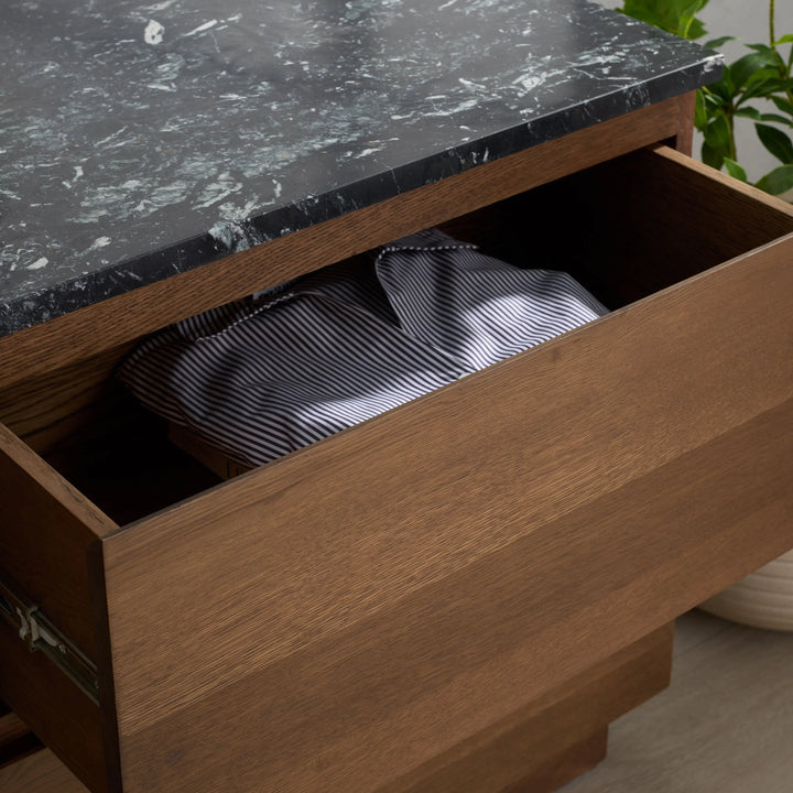 Walnut / Black