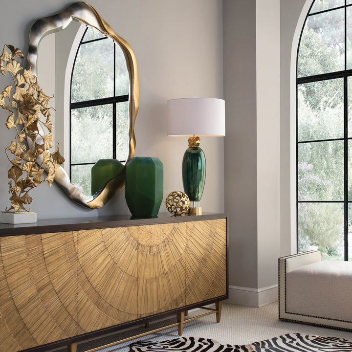 Jeweled-Collar Table Lamp in Illusion Green
