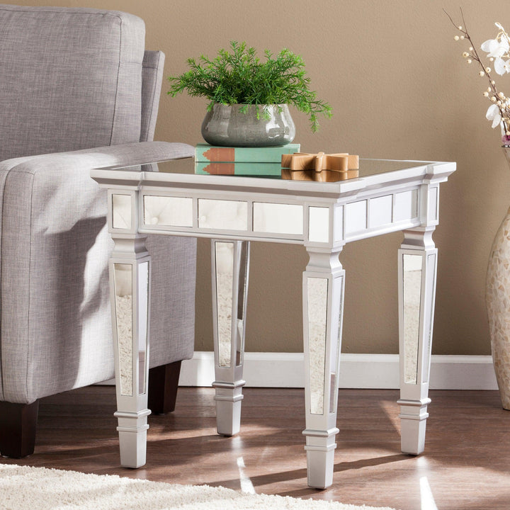 SwayLiving Glenview Glam Mirrored Square End Table - Matte Silver ACCENT TABLES