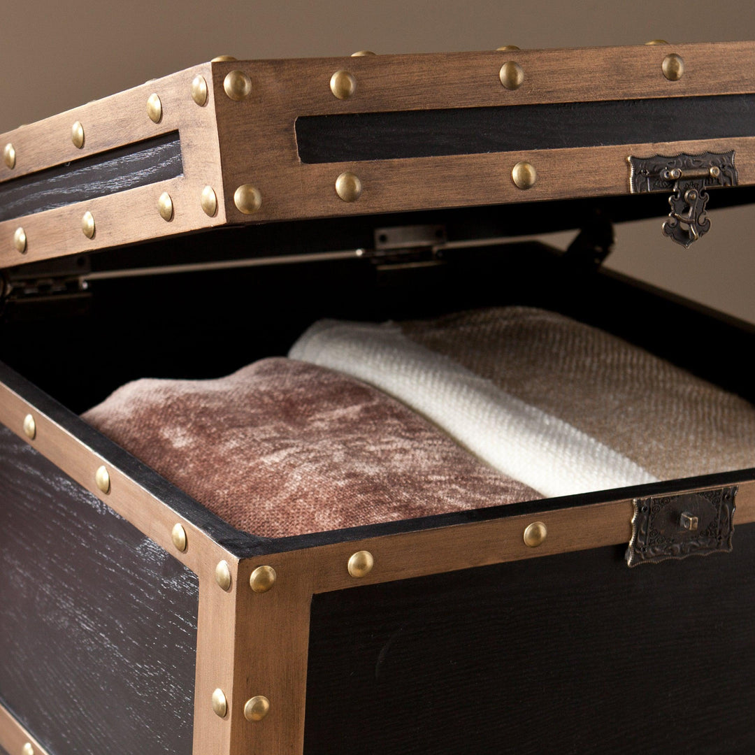 SwayLiving Drifton Travel Trunk End Table ACCENT TABLES