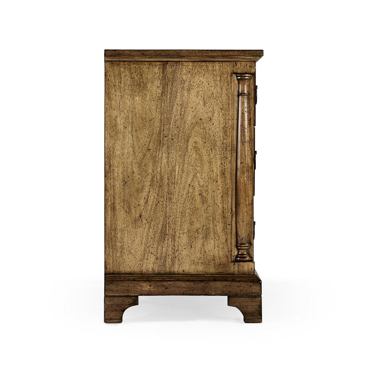SwayLiving Casual Accents Medium Chest of Drawers SIDEBOARDS + CREDENZAS