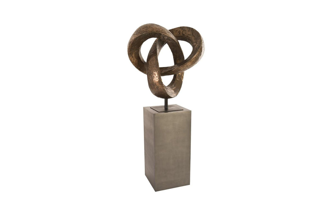 SwayLiving Trifoil Sculpture, Bronze DECORATIVE OBJECTS