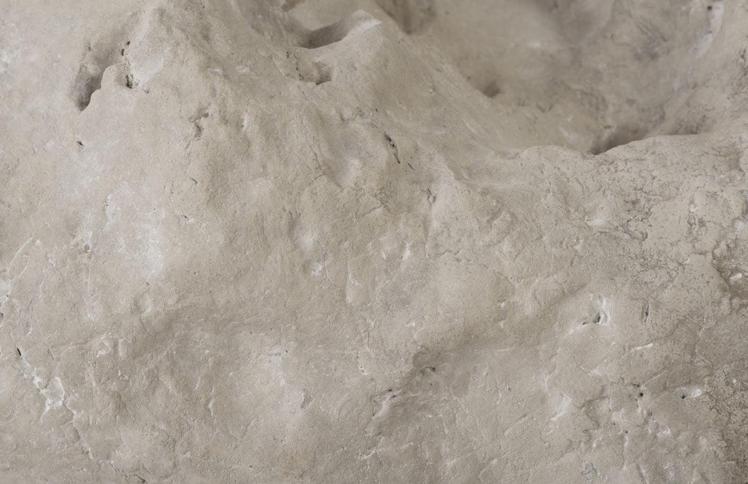 SwayLiving Colossal Cast Stone Sculpture, Single Hole, Roman Stone DECORATIVE OBJECTS