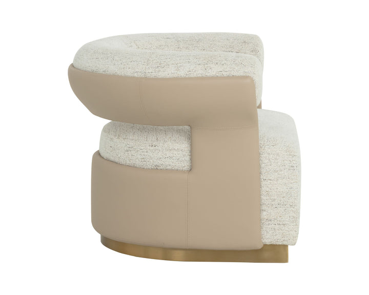 Hailey Moon / Napa Beige